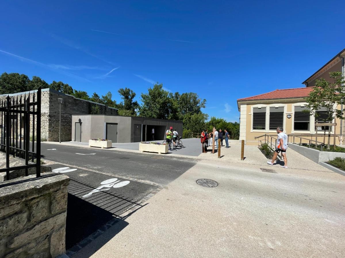Le Preau De Baix Hotel Bagian luar foto